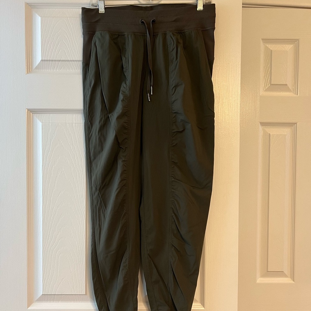 Lululemon dance studio joggers
